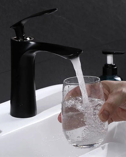 Baterie Lavoar, Design Modern, Finisaj Negru Mat VST41