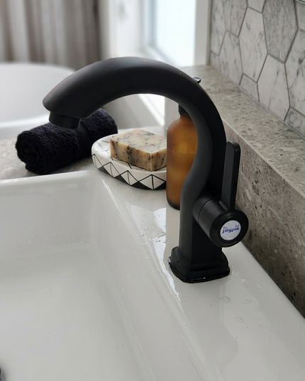 Baterie Chiuvetă Bucătărie Neagră Mată – Design Modern, Robinet Rotativ 360°, vst76